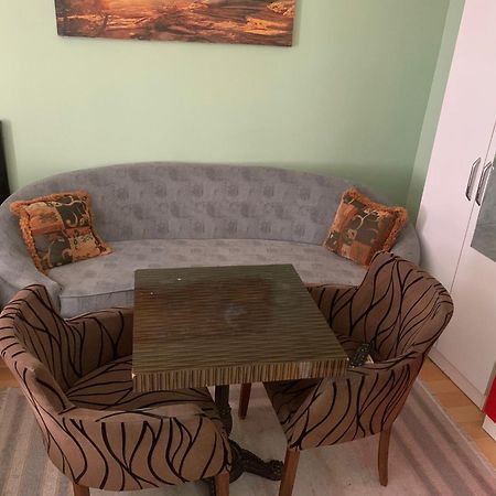 Taksim Pera Suites Истанбул Екстериор снимка