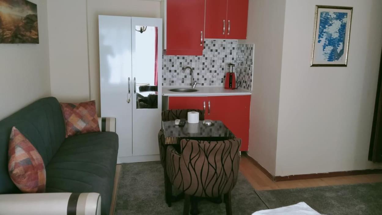 Taksim Pera Suites Истанбул Екстериор снимка