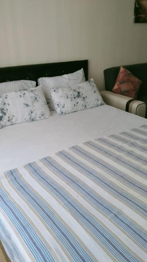 Taksim Pera Suites Истанбул Екстериор снимка