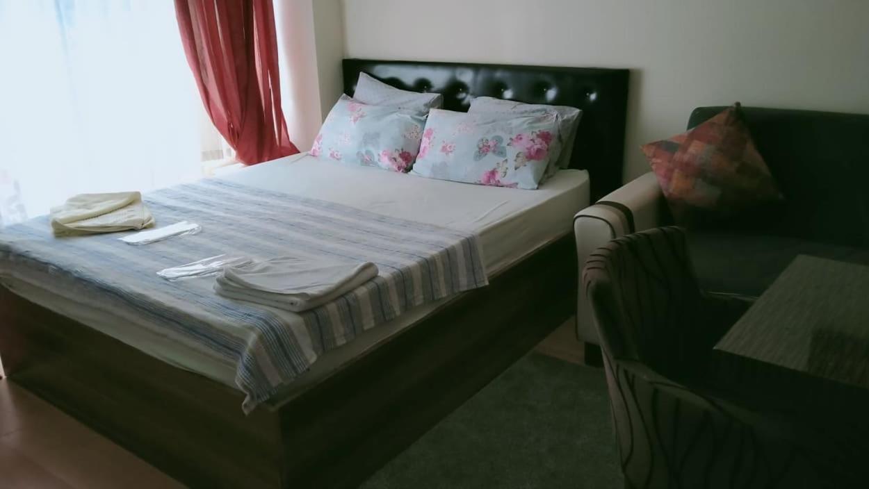 Taksim Pera Suites Истанбул Екстериор снимка